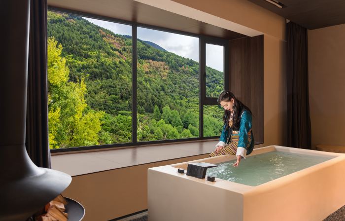 Kangding Suonanzhi · Lantree Tibetan-style Private Hot Spring Boutique Inn