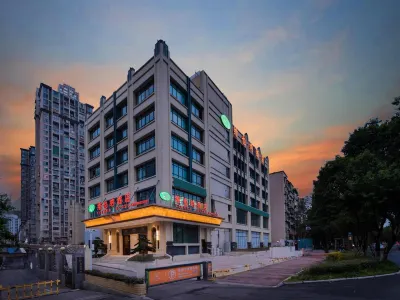 Vienna Hotel (High-speed Railway Station Wanda Store of Mianyang)