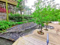 Legoland-5min Walk@ Happy Travel at Afiniti Residency 8Pax(max) with Bathtub - Airport Shuttle