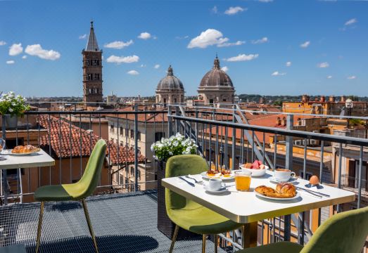 로마 호텔 내부 전경