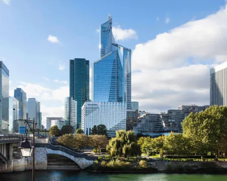 Novotel Paris la Défense Esplanade Hotels in Courbevoie