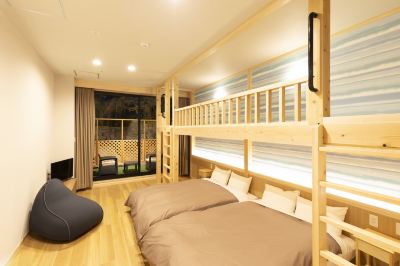 【禁煙】スーペリアツイン ダブルベッド ロフトルーム 内風呂なし(眺望なし) 湯快リゾート あわら温泉 青雲閣の写真