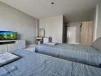 Emerald Hotel Hotels near ALANGKARN