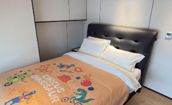 Siji Homestay Season Hotel (Shenzhen Guomao Subway Station)