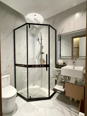 Yongding Longhu Grand Hotel Отели рядом со станцией Yongding Railway Station