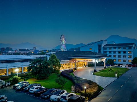 Hengdian World Studios · Grand Hotel (Near Qin Dynasty Palace & Riverside Scene Qingming Picture)