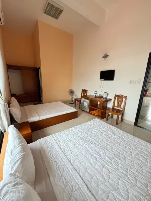 Doi Ngoai Bien Phong SPA Hotel