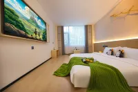 Totoro Spirit (Xinzheng Sias International College Store) Hotels near Zhengzhou Institute of Technology for Industry