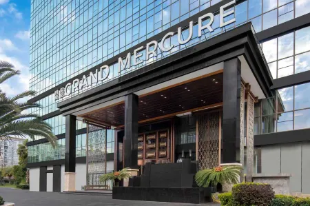 Grand Mercure Отели рядом с достопримечательностью «Kunming Railway Vocational and Technical College (Yangfu Campus)»