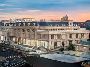 Madison Hotel (Harbin Pedestrian Zhongyang Street Railway Station)