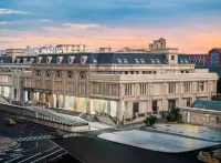 Madison Hotel (Harbin Pedestrian Zhongyang Street Railway Station)