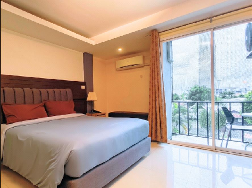 The Avail Hotel Ayutthaya의 외관과 입구