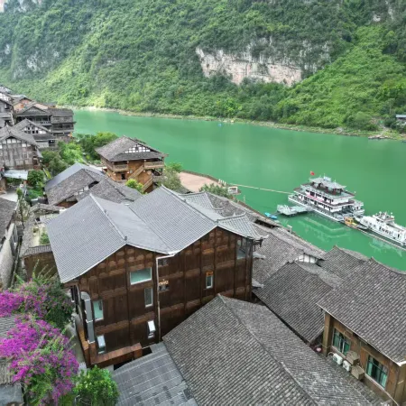 Gongtan Ancient Town Derunting Homestay