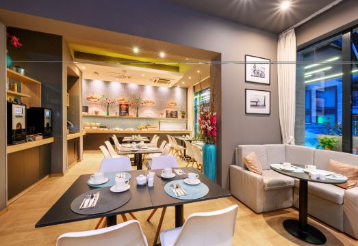 현대적인 객실 내부