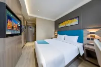 Time Yashe Smart Apartment (Linyi Taisheng Plaza)