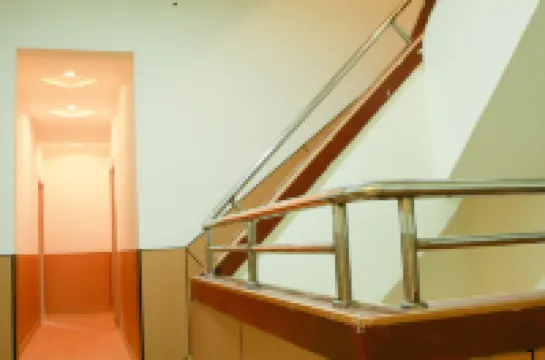 Dushan Hongyong Fashion Hotel