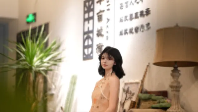 Half Acre City Lodge (Zhengzhou East Railway Station Exhibition Center)