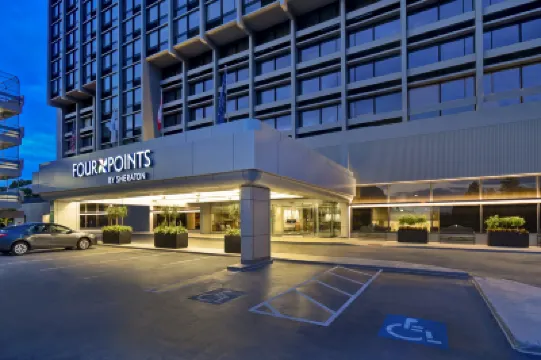 Four Points by Sheraton Boston Newton Hoteles en 