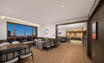 Dongfang Jinchen Hotel