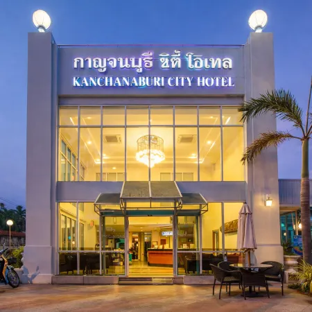Kanchanaburi City Hotel Отели рядом с достопримечательностью «Военный музей JEATH»
