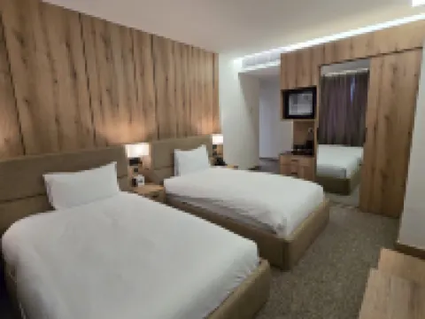 BAZ Hotel Airport Road Hotels in Baghdad