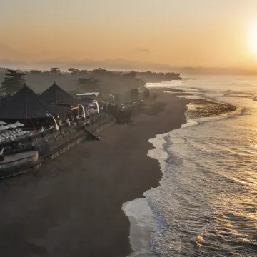 Desa Swan Villas & Spa, Keramas Отели рядом с достопримечательностью «Пляж Леби»