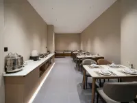 Yuanmanzhenbao Hotel