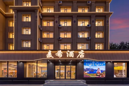 Maxi Hotel