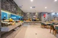 AMBER CRYSTAL LNTERNATIONAL HOTEL