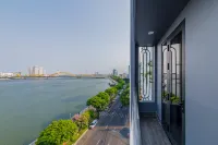 Tan Phuong Nam Galaxy Riverfront - balcone