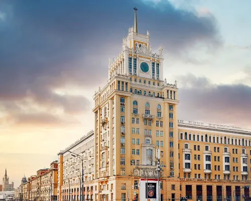 Pekin Hotel Hotel dekat Frunzenskaya