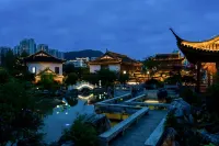 Tongren Fengyue Fenghuang Hotel