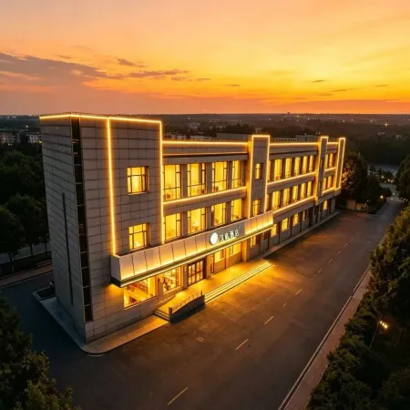 HanTing Hotel (Langfang Exhibition Center)