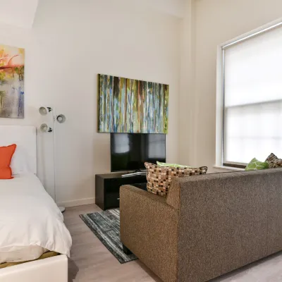Global Luxury Suites Downtown Boston Hotels near الحي الصيني
