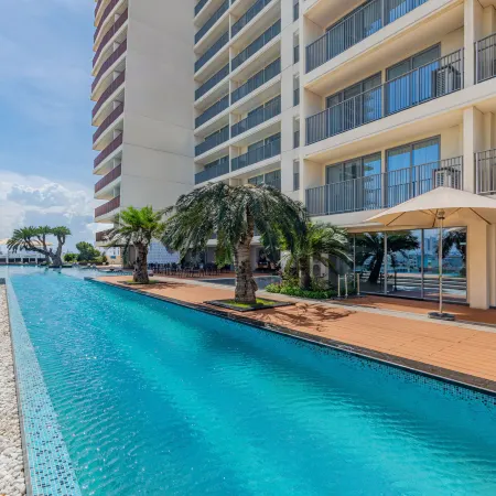 DiStay Beachfront Suites - Wyndham Soleil Da Nang