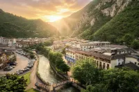 Homeinn · neo (Jiuzhaigou Scenic Area Tourist Center) Hotels in 