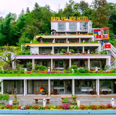 Sapa Village Hotel
