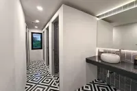 The Rich Cafe & Hostel - Hostellit