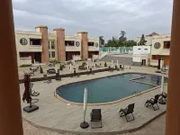 SALLY BEACH HOTEL YENNE - appartements de vacances