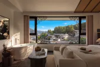 Yangshe Guanshan Cloud Mansion Wilds·Onsen Homestay (Big Water Wheel, Lijiang Ancient Town) - Lãng mạn