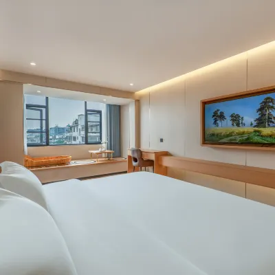 Jinheng Yashe Smart Hotel (Guilin Two Rivers and Four Lakes Elephant Trunk Hill) Отели рядом с достопримечательностью «Древние южные ворота»