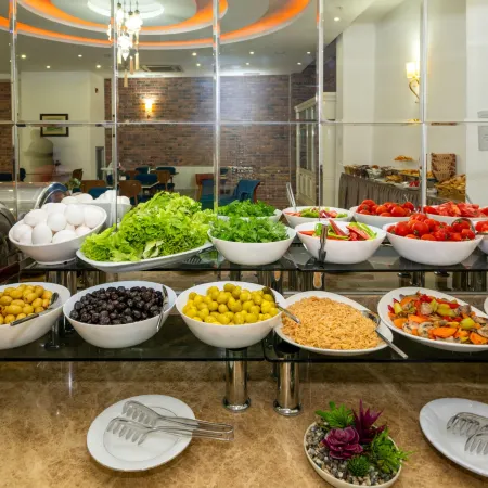 Topkapi Kunlun Kensington Hotel Отели рядом с достопримечательностью «Зейтинбурну»
