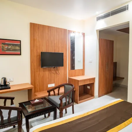 HOTEL AVENUE 30