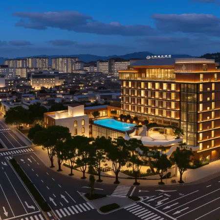Yudu Hot Spring Hotel (Tengchong Sanqiao Square)