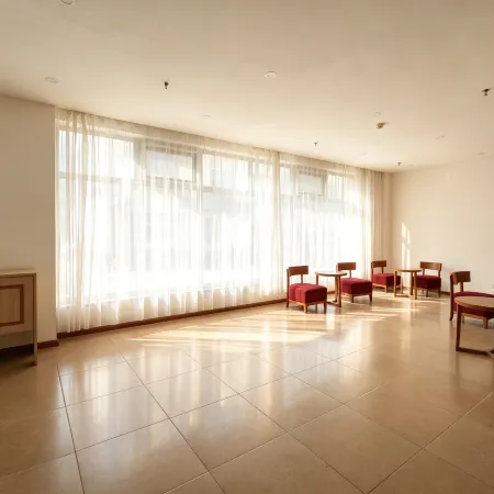 Xinyue Hotel (Changchun Jingyue Street Northeast Normal University)