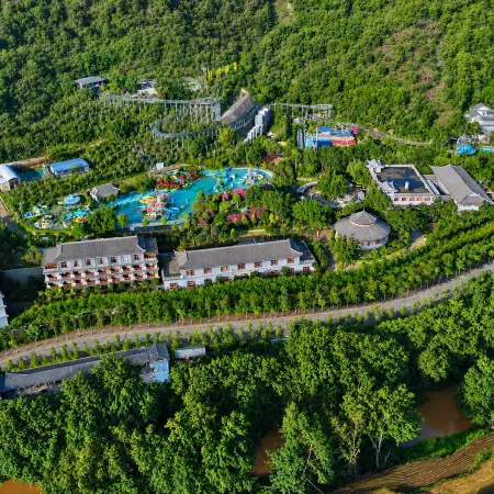 Longtan Hot Spring Eco Resort
