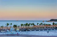 Zhuhai Lovers Road Sun Moon Shell Bay New World Atour Hotel - شاطئ