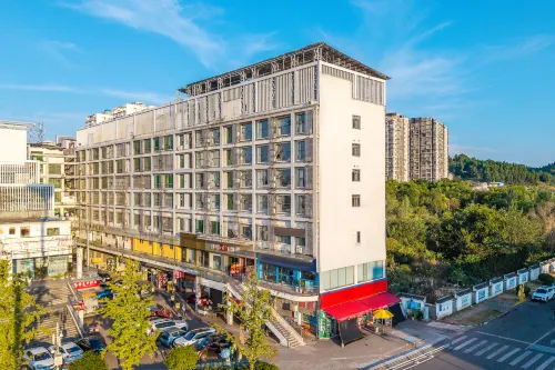 Zhouming Yuxiang Express Hotel (Suining Railway Station) - pemandangan pegunungan