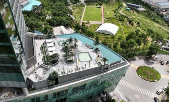 High1 Grand Hotel Convention Tower
