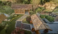 Wuyishan Six Shang · Waterfront Mountains and Beautiful Stays - Villas